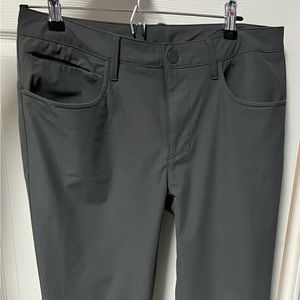 All in motion golf pants slim gray and black lot of 2